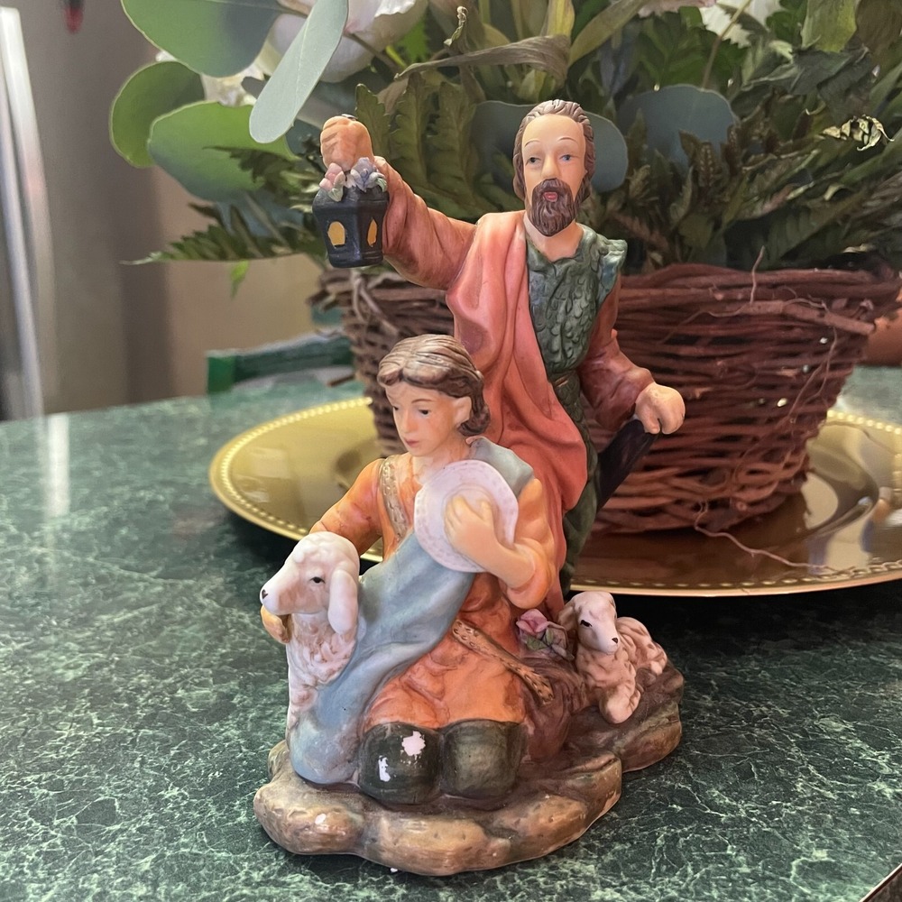 AVON Holiday Treasures Nativity Porcelain Blessed Visitors Shepherds Pre-Owned